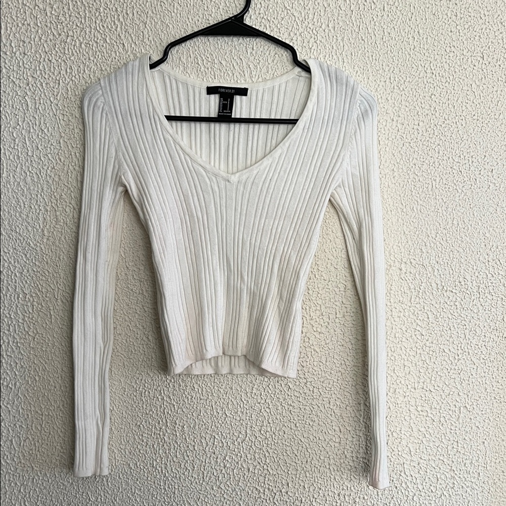 Forever 21 Long Sleeve Ribbed V-Neck Tee